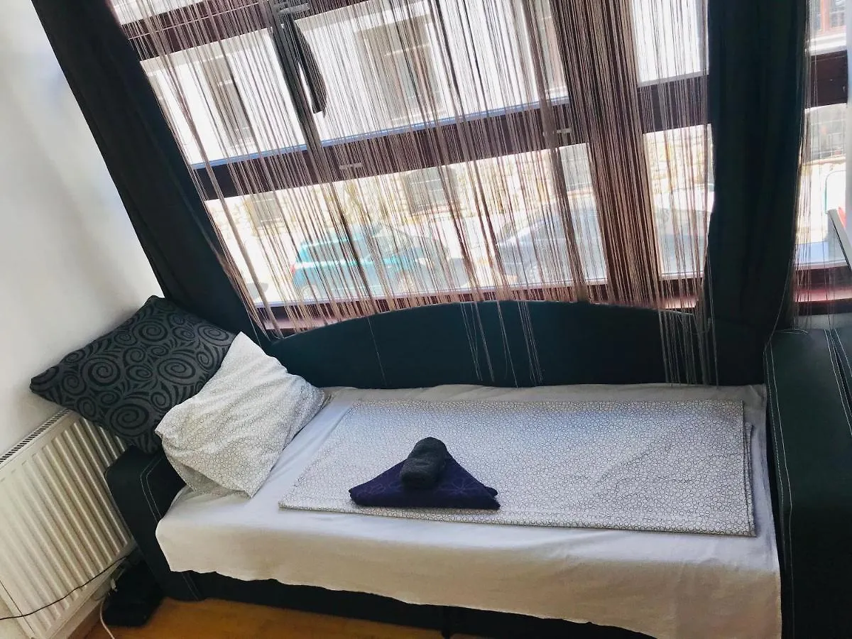 Design Free Parking Apartment In City Center Budapest