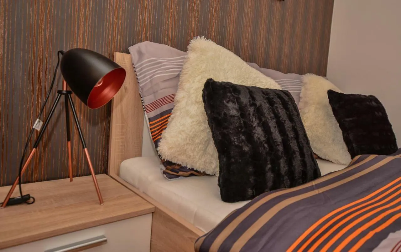 Design Free Parking Apartment In City Center Budapest
